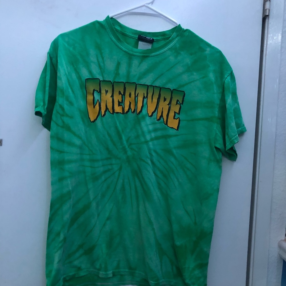 tee shirt